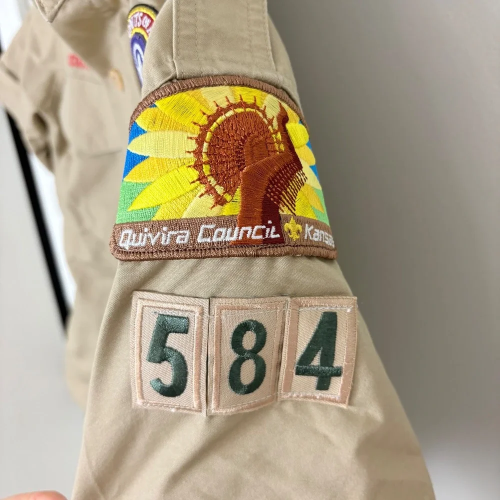 Boy Scouts of America Uniform Shirt Kids Youth S Tan Khaki Patched 584 Bobcat
